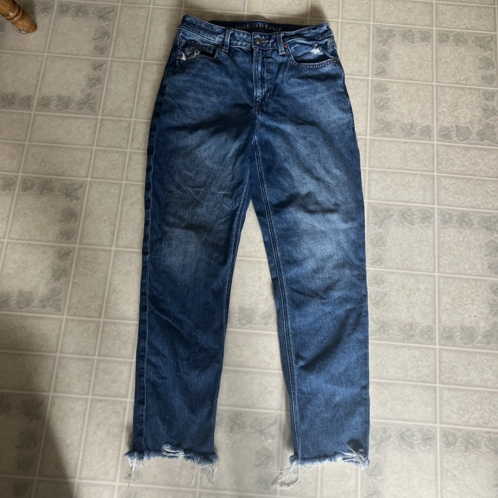 American Eagle Sigrid raw Edge Stretch Womens 6 Blue Jeans medium wash